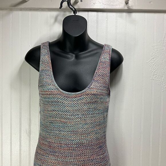 FUTURE COLLECTIVE Alani Noelle Crocheted Sleeveless Dress - Picture 2 of 4